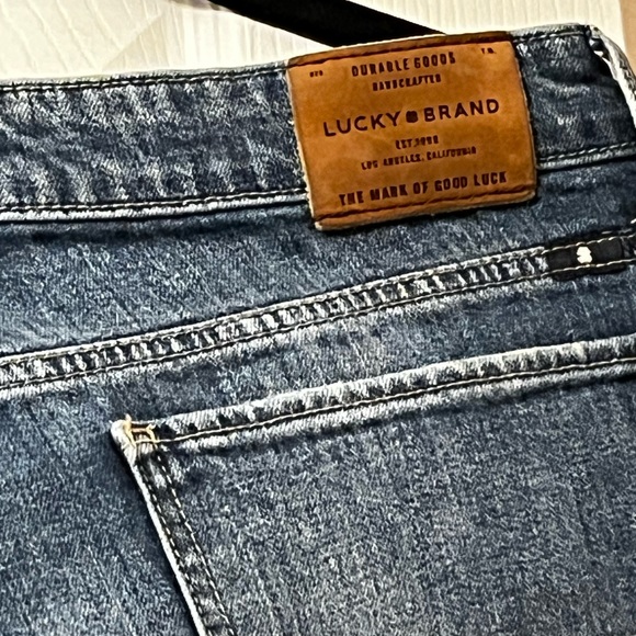 Lucky Brand Jeans size 10/30 - Picture 3 of 3